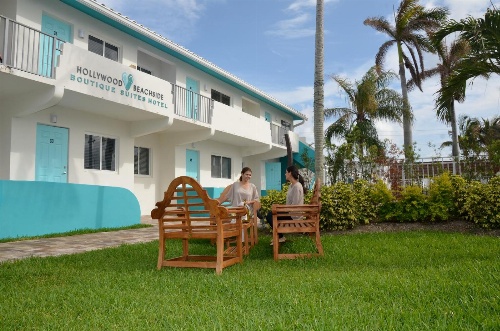 Hollywood Beachside Boutique Suites image 2