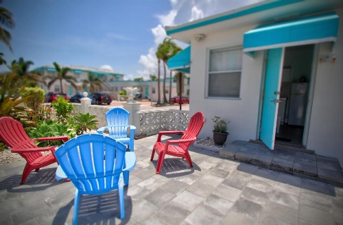 Hollywood Beachside Boutique Suites image 33