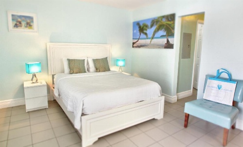 Hollywood Beachside Boutique Suites image 36