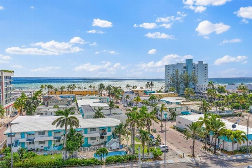 Hollywood Beachside Boutique Suites image 42